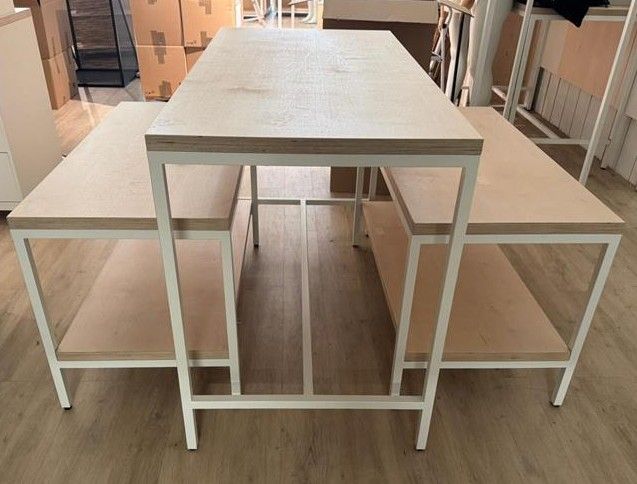 Table de présentation