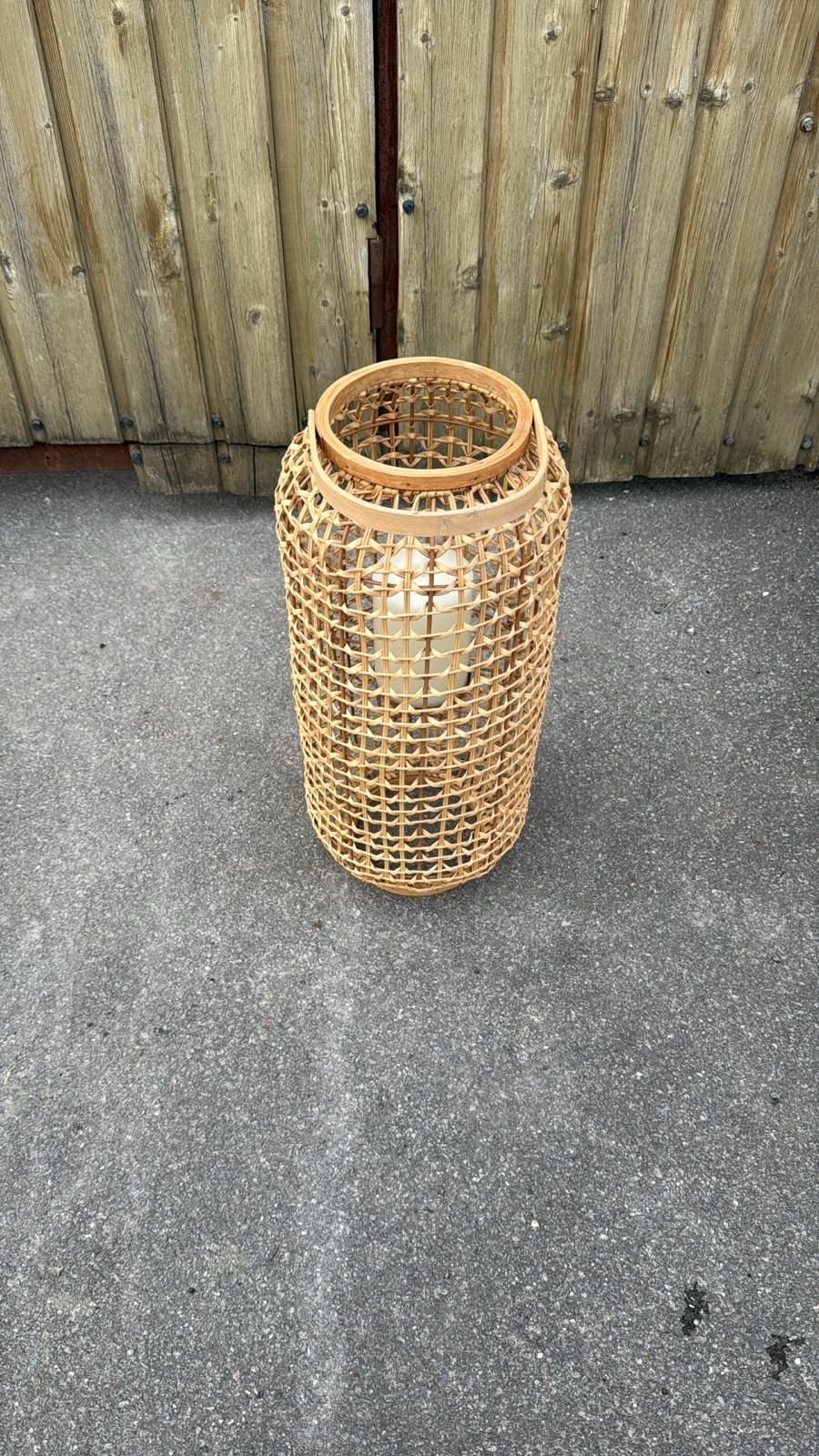 Lanterne en bois - avec poignée