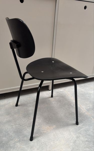 Chaise empilable SE 68 – Egon Eiermann, Wilde + Spieth