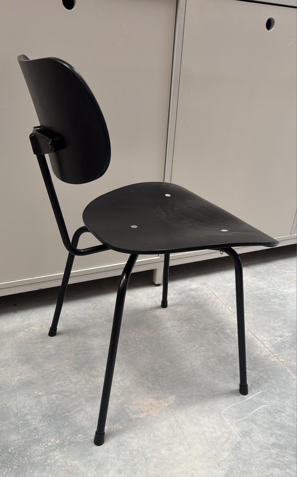 Chaise empilable SE 68 – Egon Eiermann, Wilde + Spieth