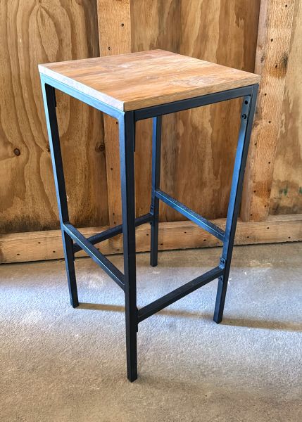Tabouret carré haut