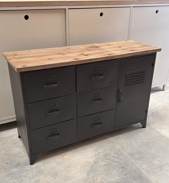 Commode métallique à 7 tiroirs